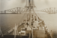 1b. HMS Moray Firth in Forth of Forth